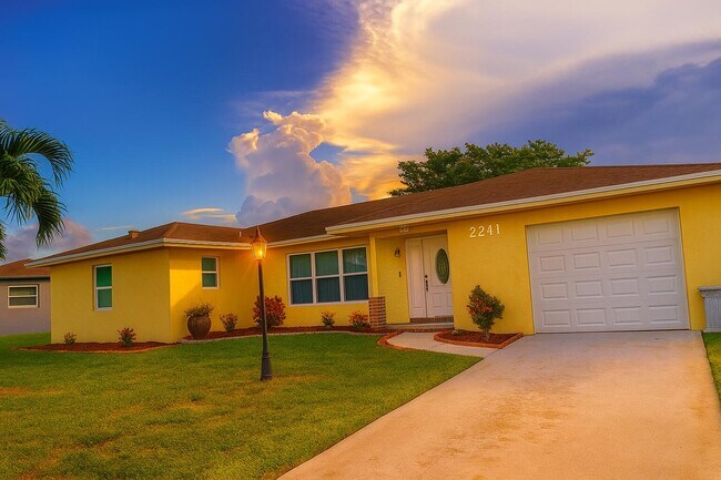 Building Photo - 22141 Aquila St Rental