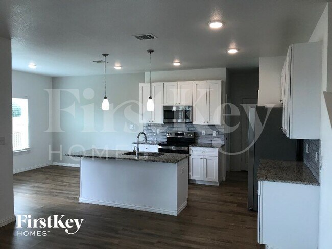 Photo - 7340 Parkside Pl Dr