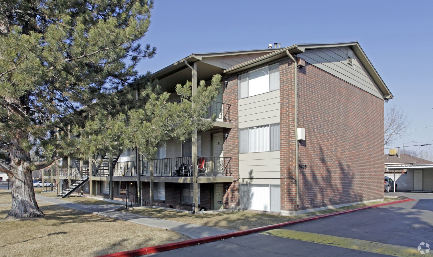 Arbor Lane - Arbor Lane Apartments