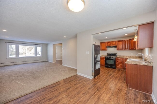 Building Photo - 3582 Upper Mountain Rd