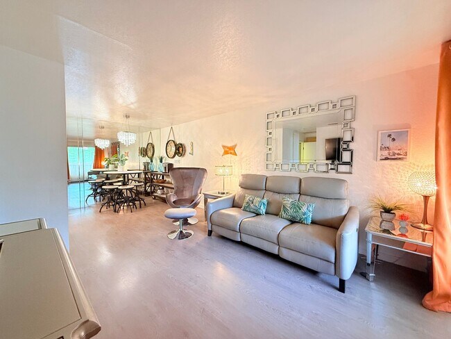 Photo - AVAILABLE NOW!! Lovely Upper Level - 1 Bedroom 1 Bathroom in Palm Springs Villas II!
