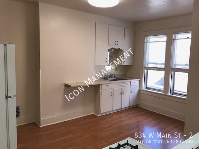 Photo - 834 W Main St Unit 2