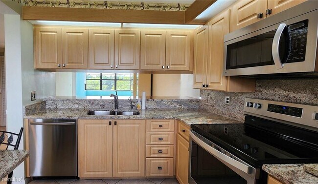 Photo - 2 br, 2 bath Condo - 9235 Lagoon Pl # 1005 Unidad # 1005