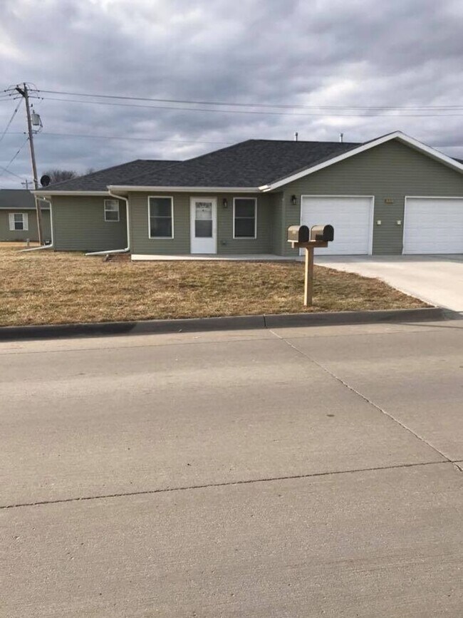 Photo - 1308 Trojan Rd Unit B