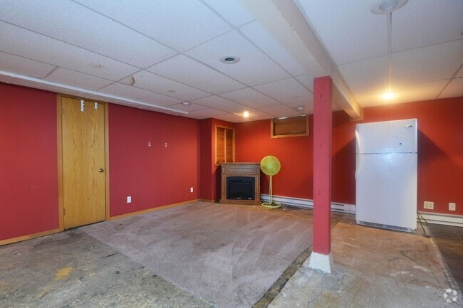 Building Photo - Beautiful 3 Bed 1 Bath Home With Fence and...