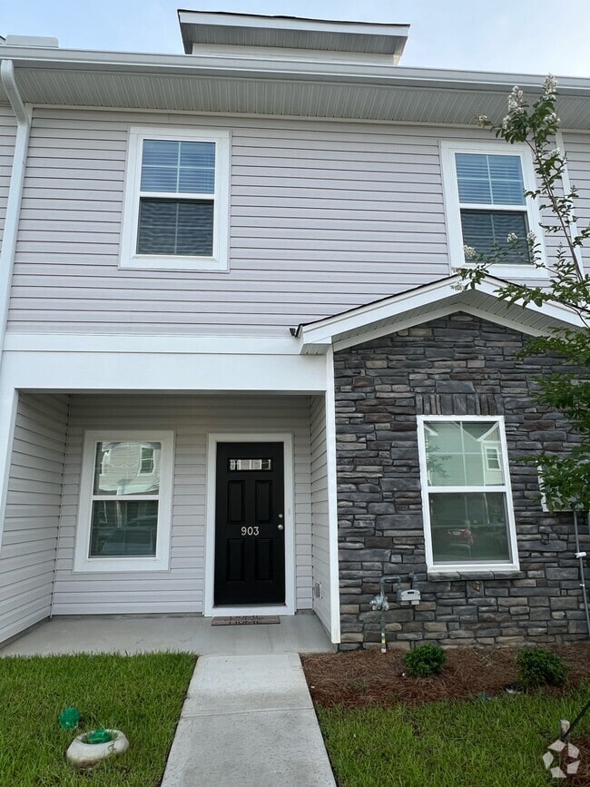Building Photo - 903 Drake Grove Ln Rental