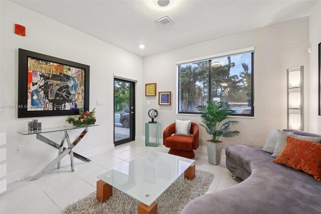 Photo - 8001 NW 41st St Unidad F-112