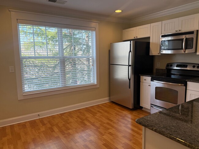 Photo - 1830 Candlewood Court #208