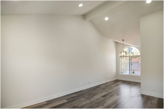 Photo - Aliso Viejo 1 Bedroom Condo!
