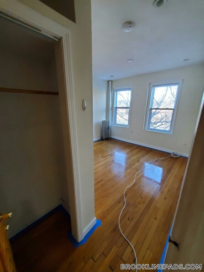Photo - 352 Riverway Unit 9