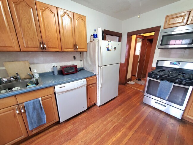 Photo - 27 High St Unit 1