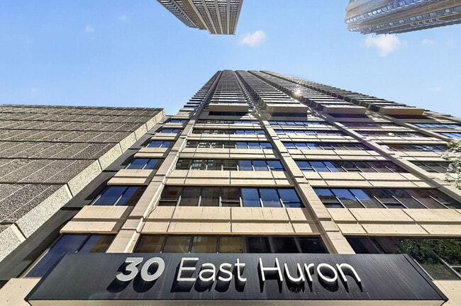 Building Photo - 30 E Huron St Unit 3510