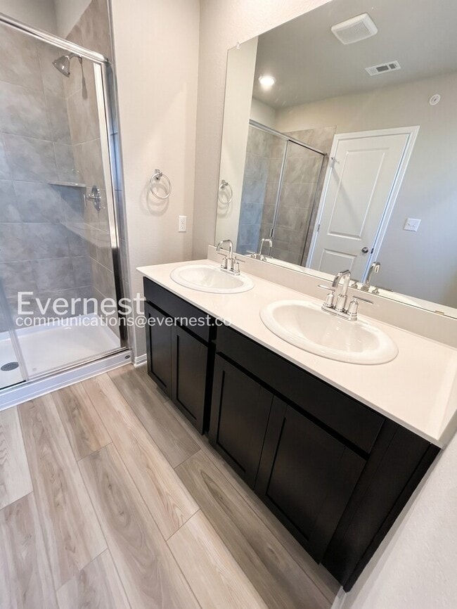 Photo - 1850 Settlers Glen Dr