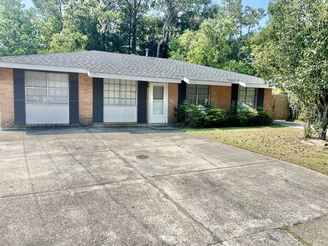 281 Cardinal Dr