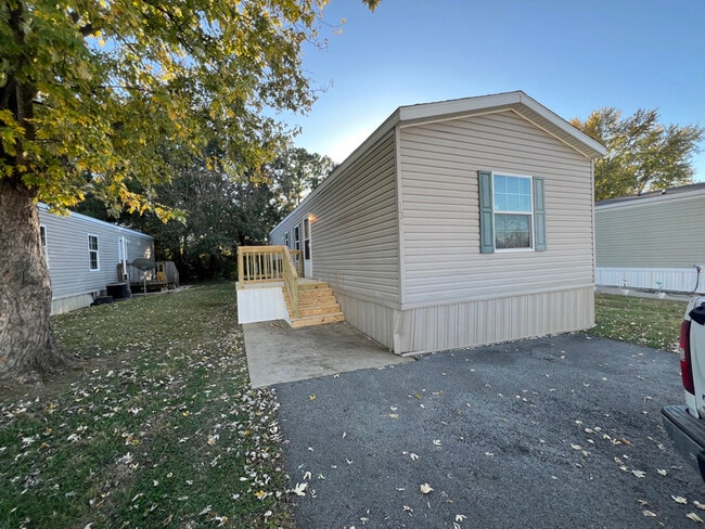 Photo - 177 Peach St