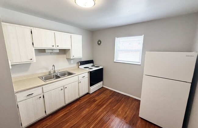 Photo - Beecher Street