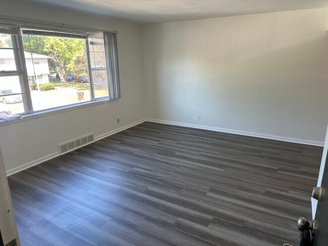 Photo - 2908 N Rockwood Dr Unidad D