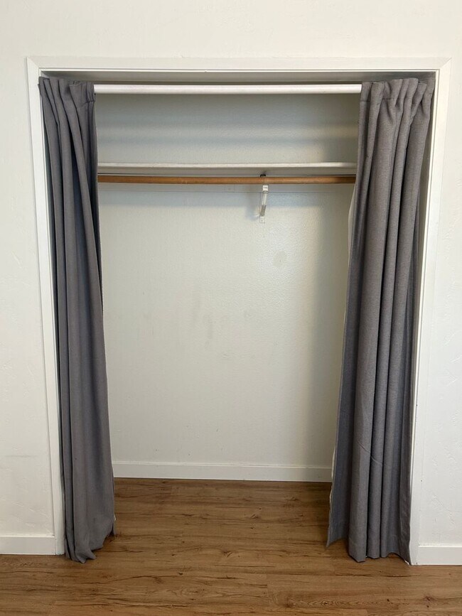 Photo - 3850 N Collister Dr Unidad #B ( 1446)