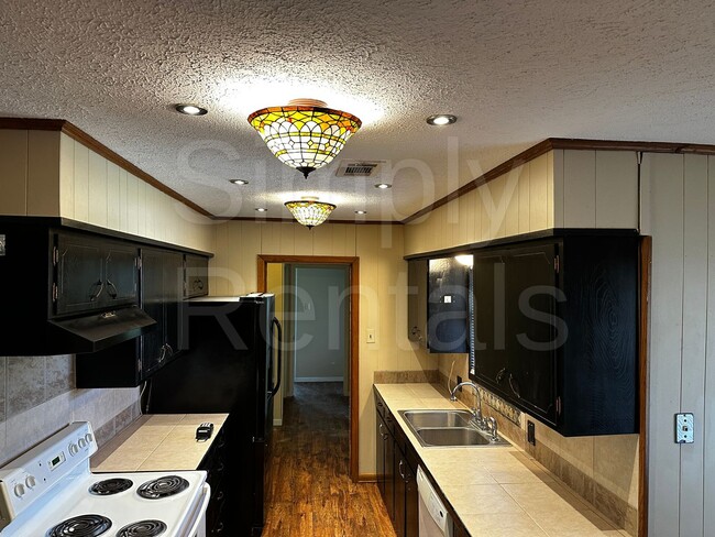 Photo - 214 Brookhaven Terrace