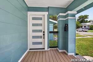 Photo - 906 W Craig Pl