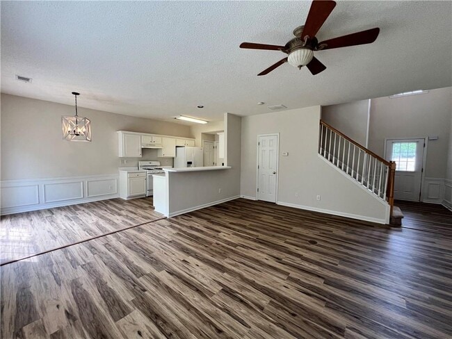 Photo - 3593 Gainesway Ct NW
