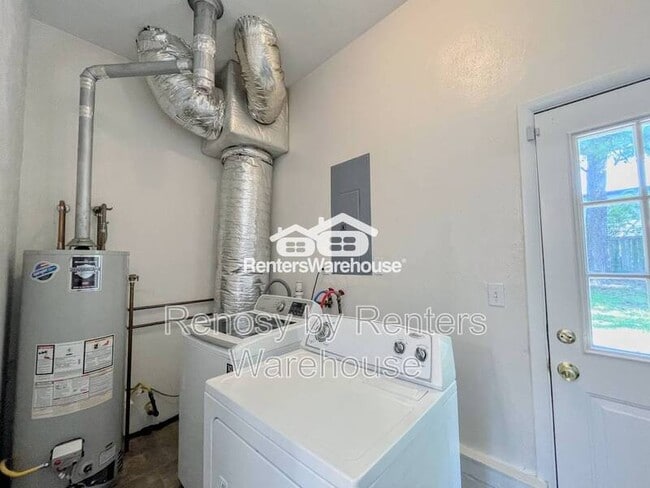 Photo - 2444 Tullibee Dr