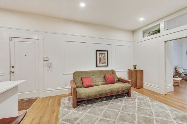 Photo - 2474 Washington St Unidad ID1259136P