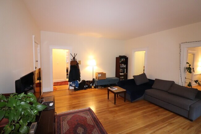 Photo - 38A St Paul St Unit 1