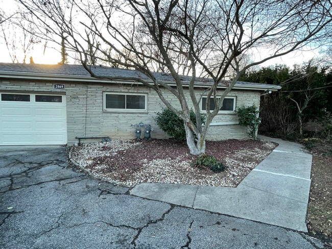 Photo - 2869 Charing Rd Unidad 2869