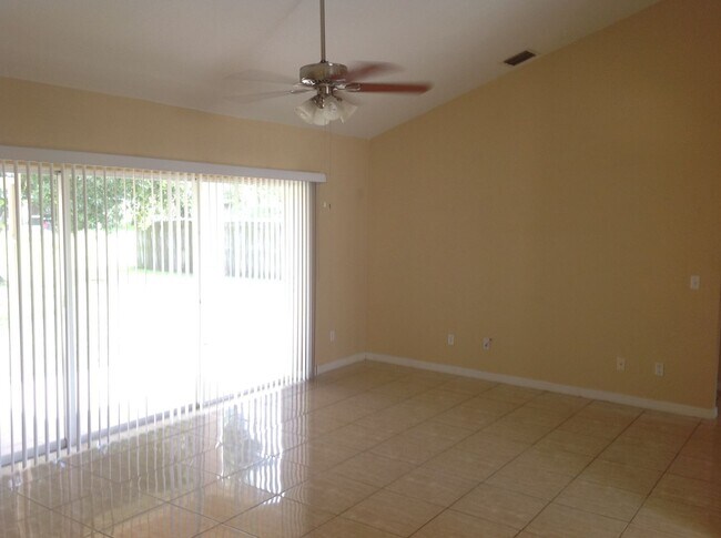 Photo - 3 BR 2 BA 2 CG rental in cental PSL