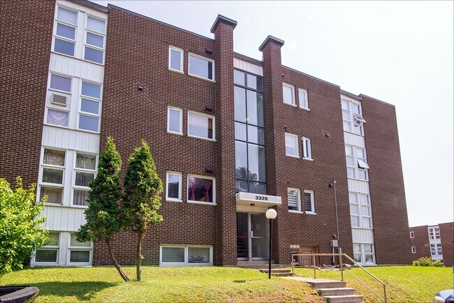 Photo - 3320 rue de la Monnerie Unit 000A