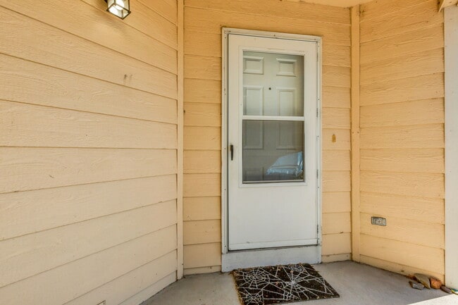 Photo - 10974 E 96th Pl