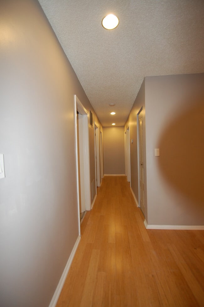 Photo - 66 Canterbury Ct Unit 66 Canterbury Ct