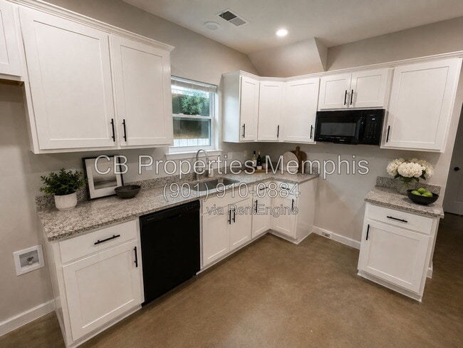 Photo - 873 Decatur St