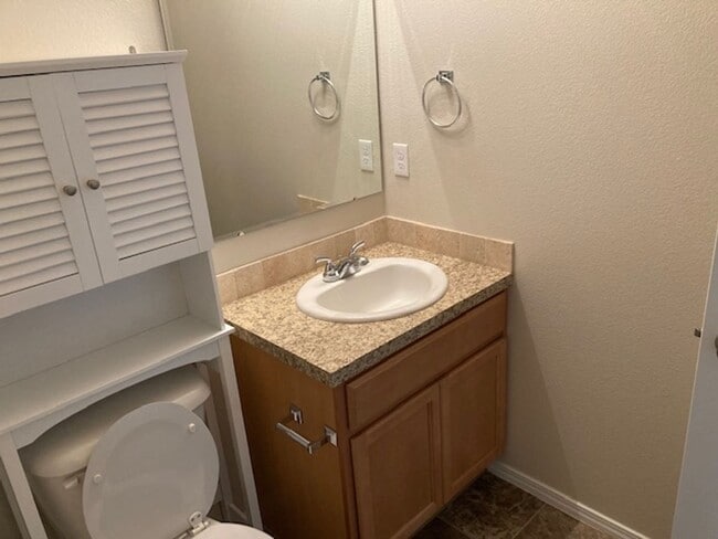 Photo - Meridian-Great location 4 bedroom 2.5  bath home available