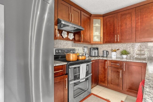 Photo - 728 Mill Valley Pl