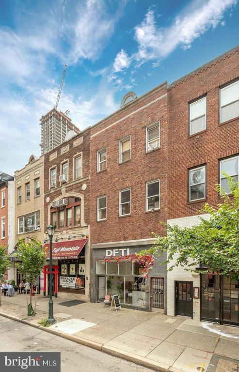 Photo - 2032 Chestnut St Unit 3R