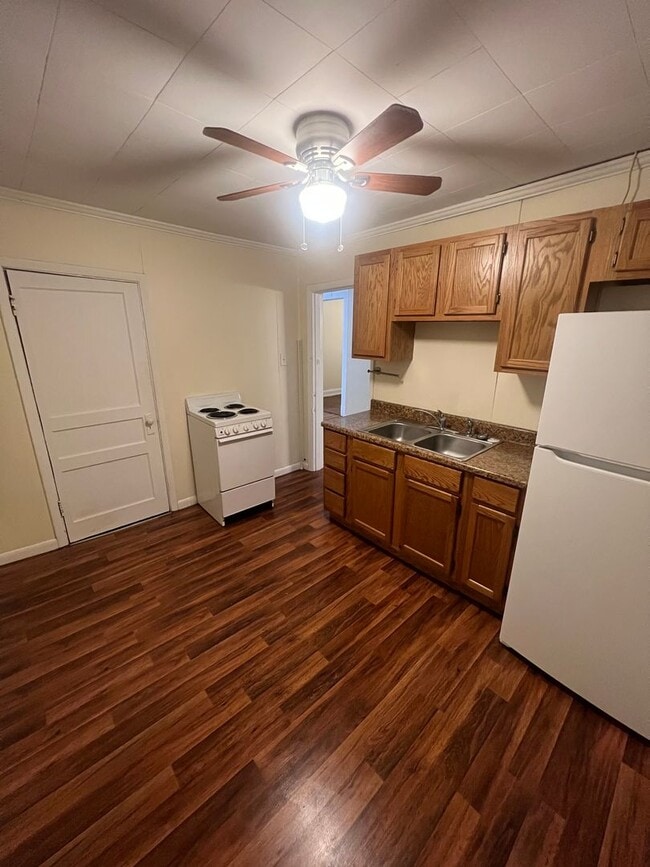 Photo - 816 Aurora Ave Apartment Unit B