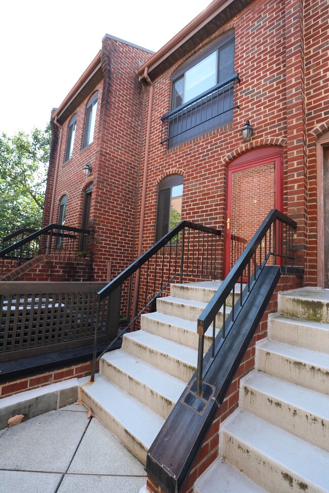 Building Photo - 1071 Paper Mill Ct NW