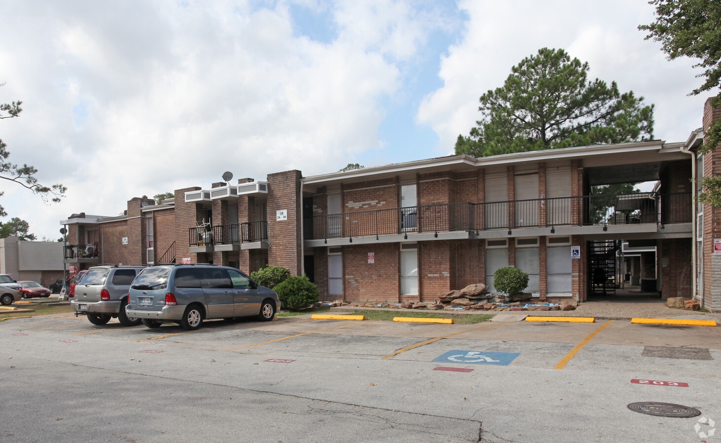 The Pines At Long Point - The Pines At Long Point Apartments