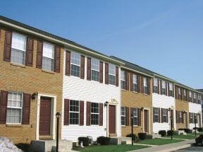 Greenbriar Estates - Greenbriar Estates Apartments