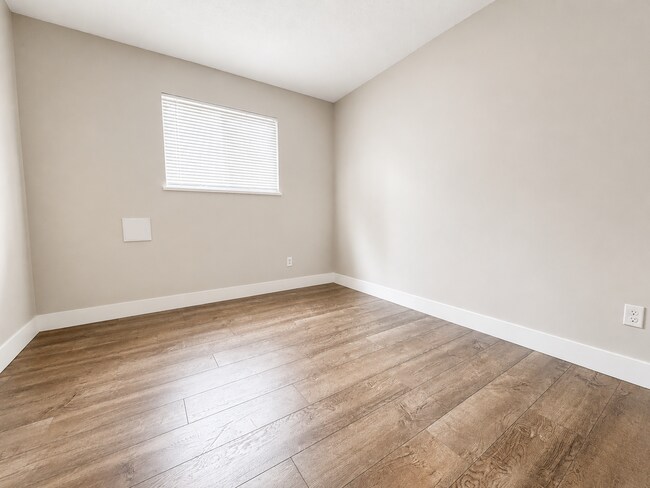 22441 Morse Crescent