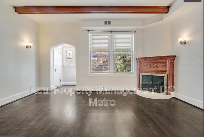 Photo - 1397 Sheridan St NW