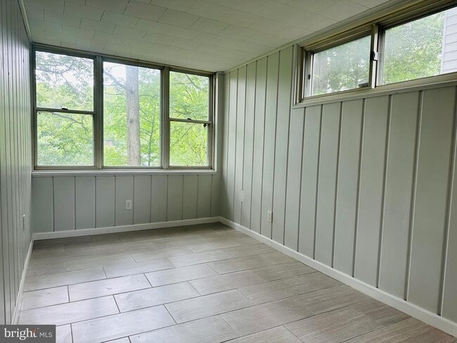 Photo - 2500 Lake Ave