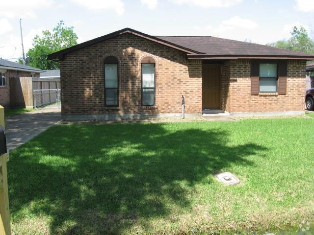 Building Photo - 4726 Caroline St Rental