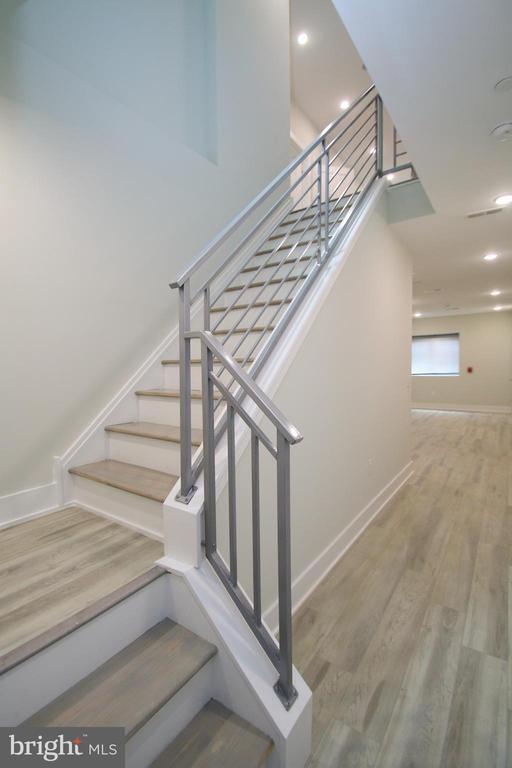 Photo - 3716 Haverford Ave Unit 1R