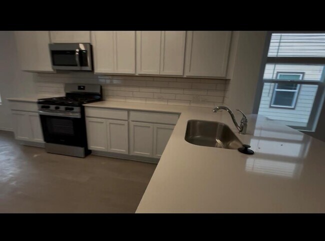 Photo - 152 Zircon Ln