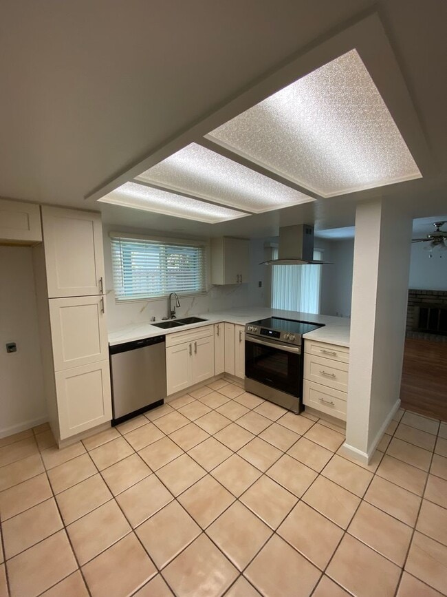 Photo - 183 Clayton Cir