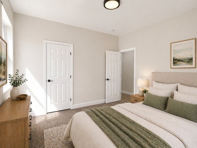 Photo - 4266 Washington St