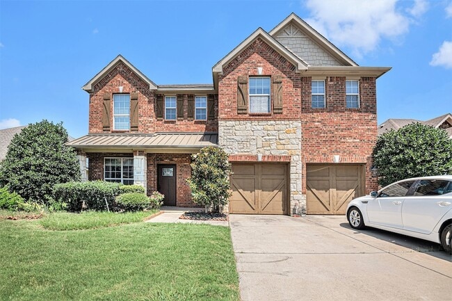 Building Photo - 605 Port Royale Way